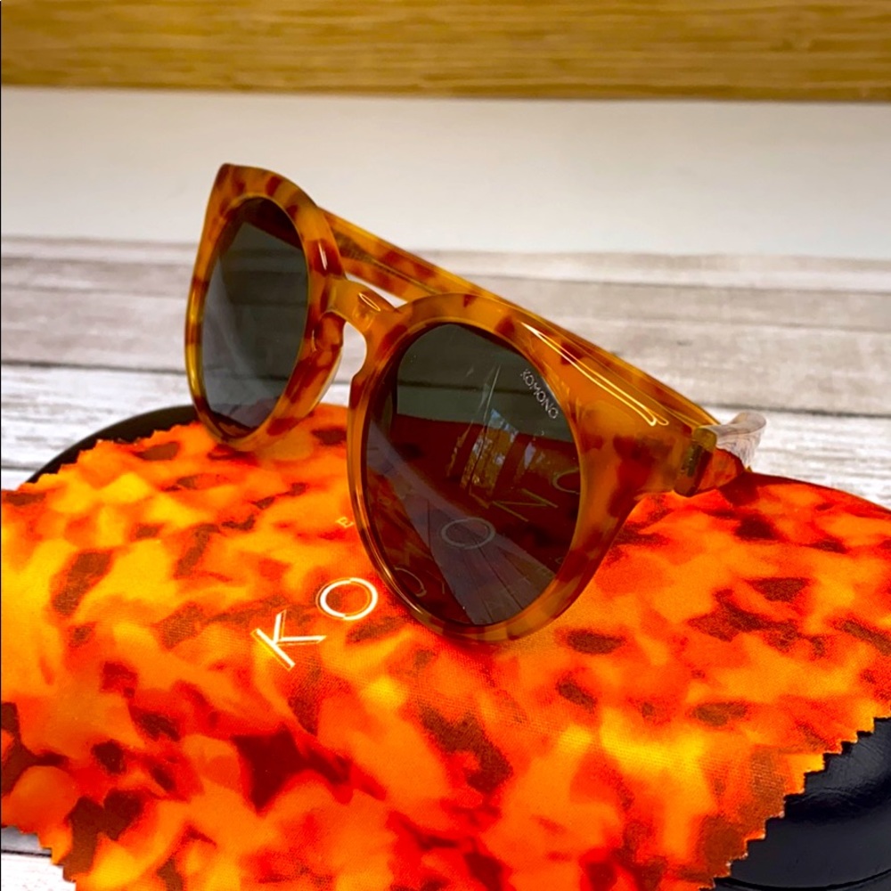 KOMONO Sunglasses Lulu tortoise cateye round brown orange - Picture 13 of 14